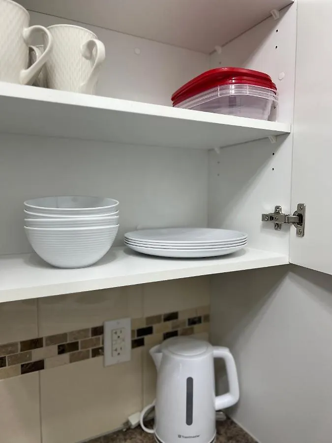 Vacation Home Near West Edmonton Mall Kanada