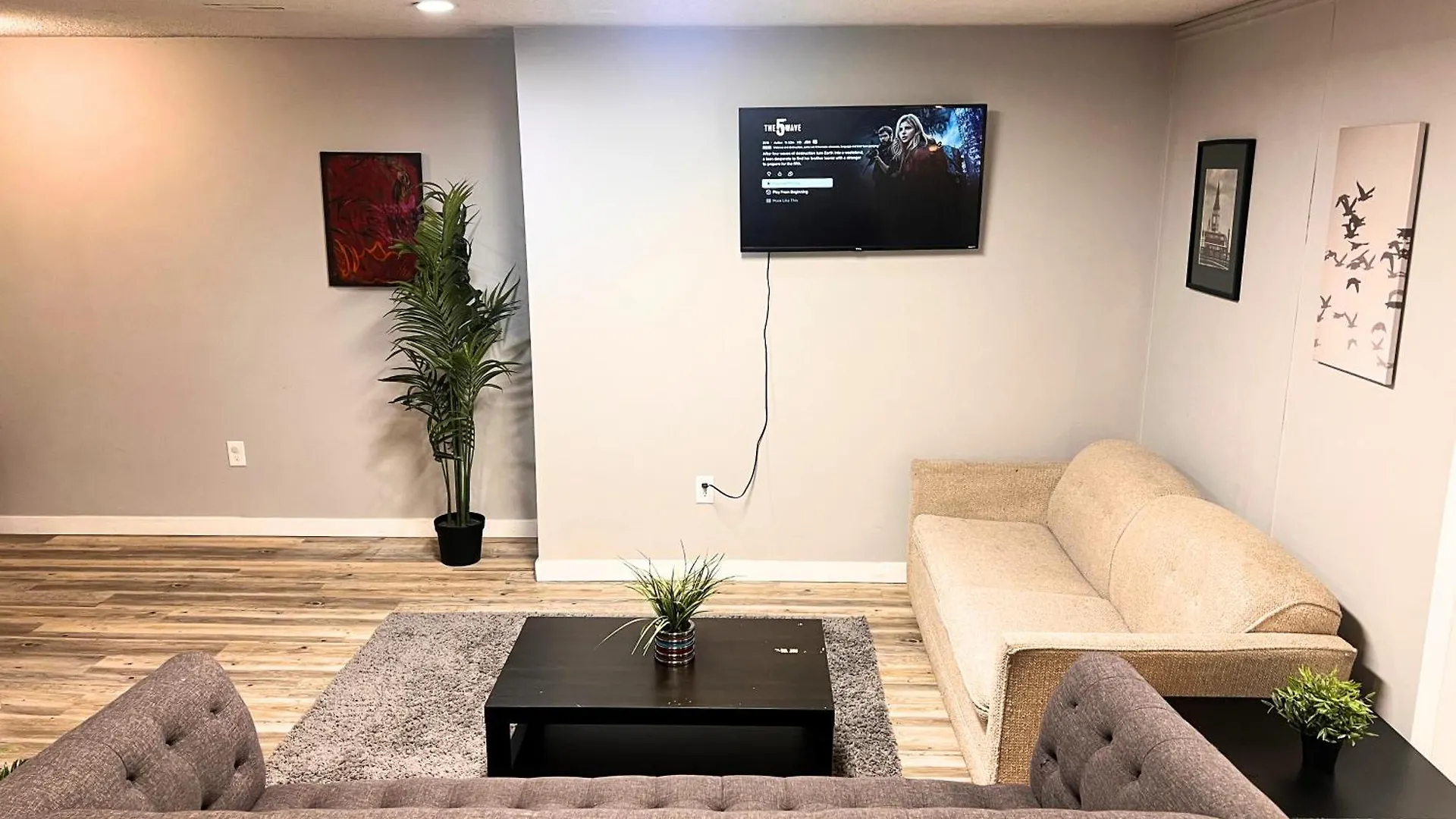 Vacation Home Near West Edmonton Mall 0*,  Canada
