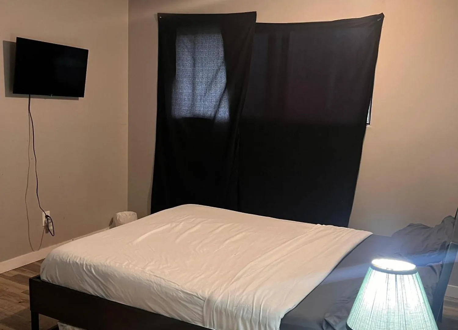 Vacation Home Near West Edmonton Mall