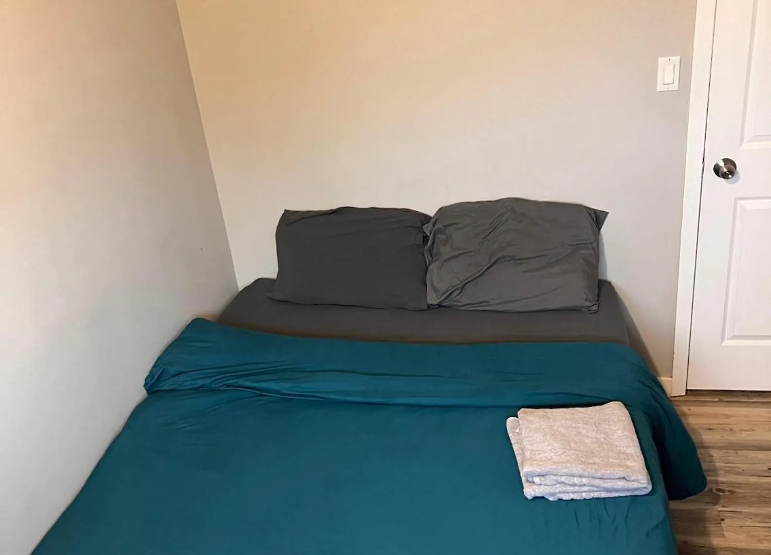 Homestay Vacation Home Near West Edmonton Mall